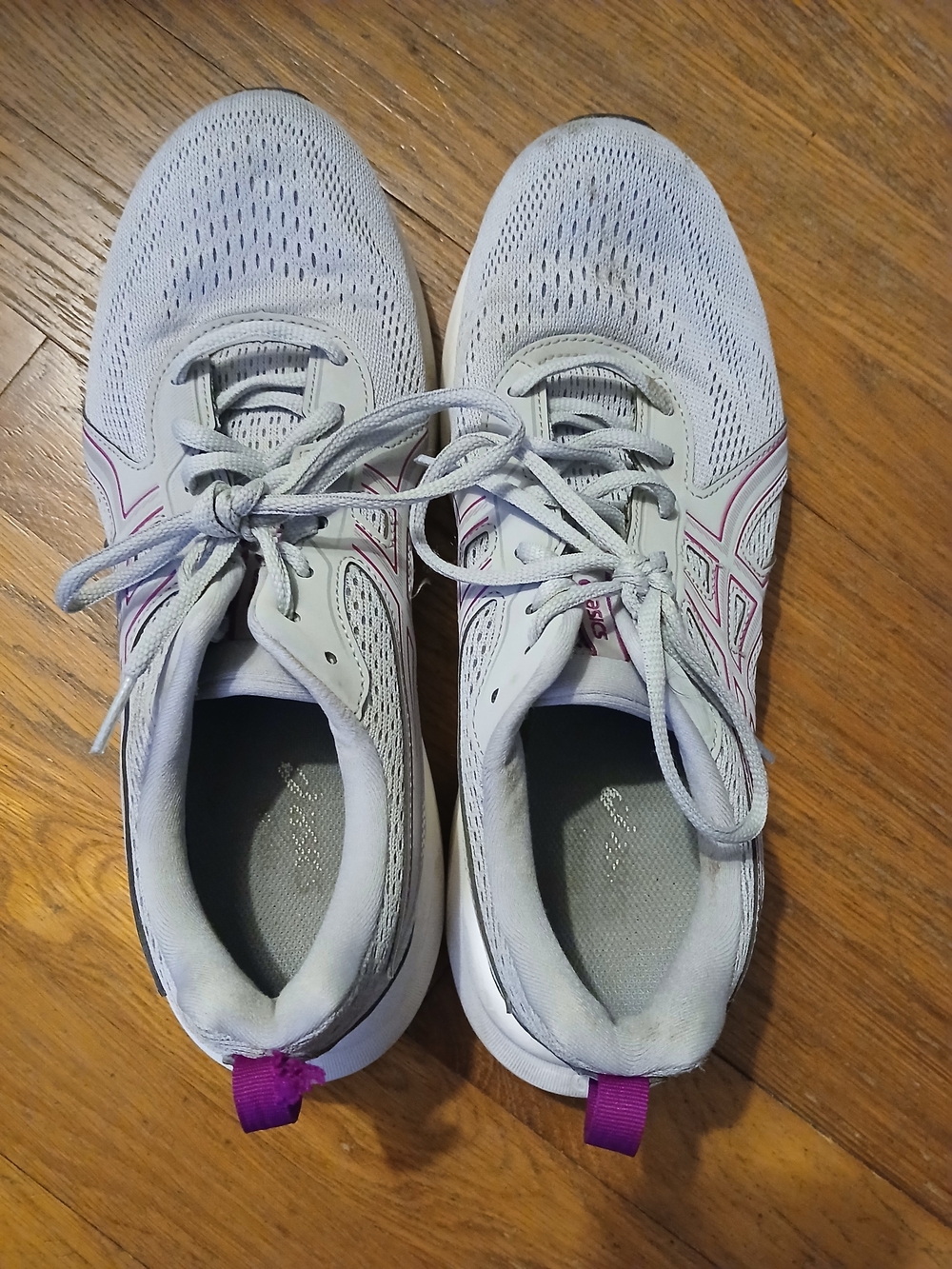 ASICS Women's Lightweight Running Shoes - Light Gray with Pink Accents